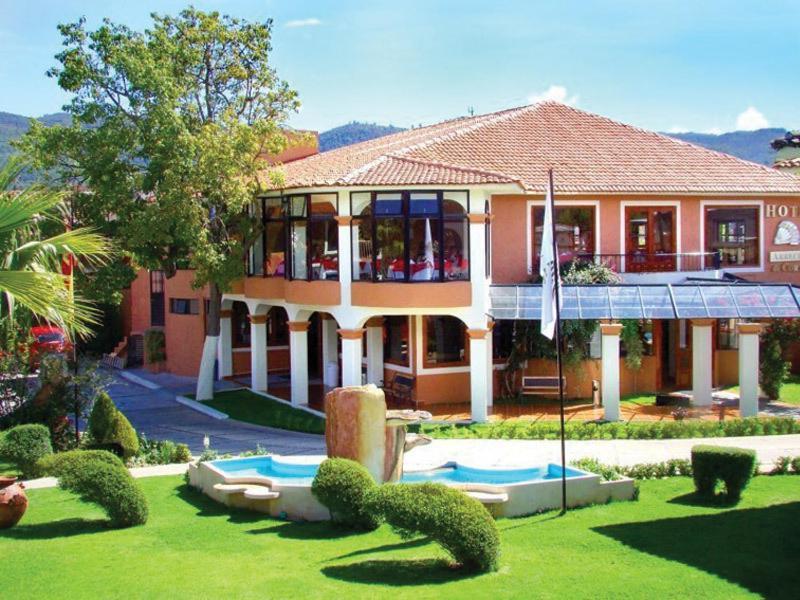 Hotel Arrecife De Coral San Cristóbal de Las Casas Екстериор снимка
